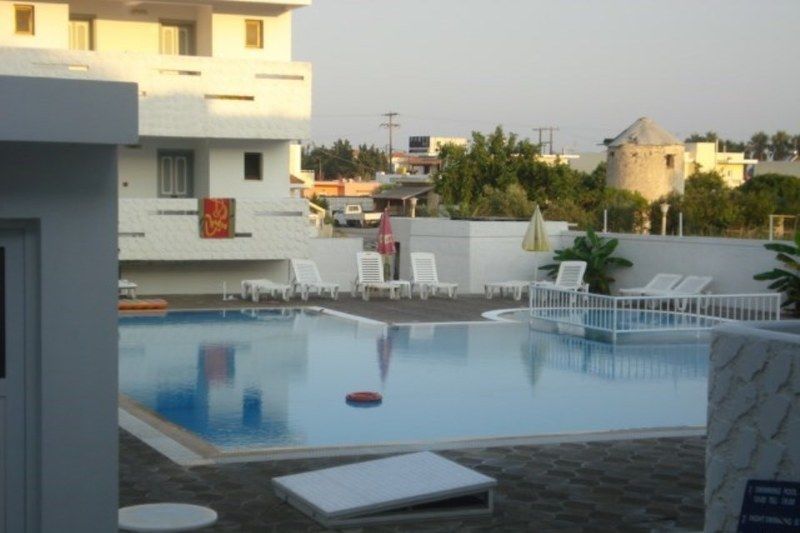 Frosini Hotel Lambi  Luaran gambar