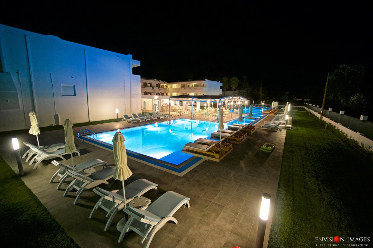 Frosini Hotel Lambi  Luaran gambar
