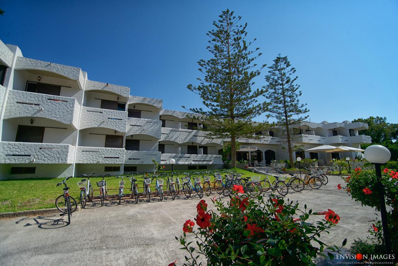 Frosini Hotel Lambi  Luaran gambar